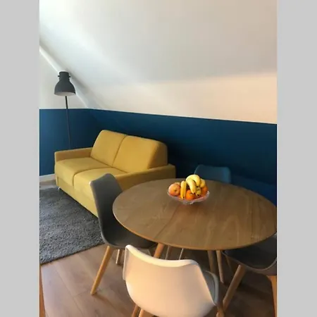 Apartment Cosybnb Bleu, Independant, Wifi, Parking, Petit Dejeuner *