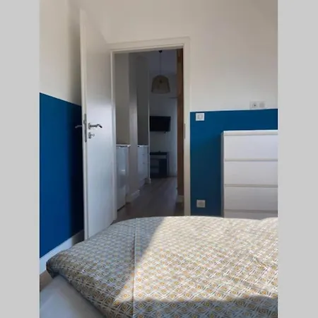Apartment Cosybnb Bleu, Independant, Wifi, Parking, Petit Dejeuner *