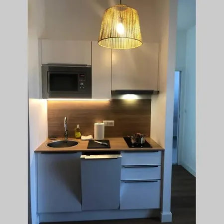 Apartment Cosybnb Bleu, Independant, Wifi, Parking, Petit Dejeuner *